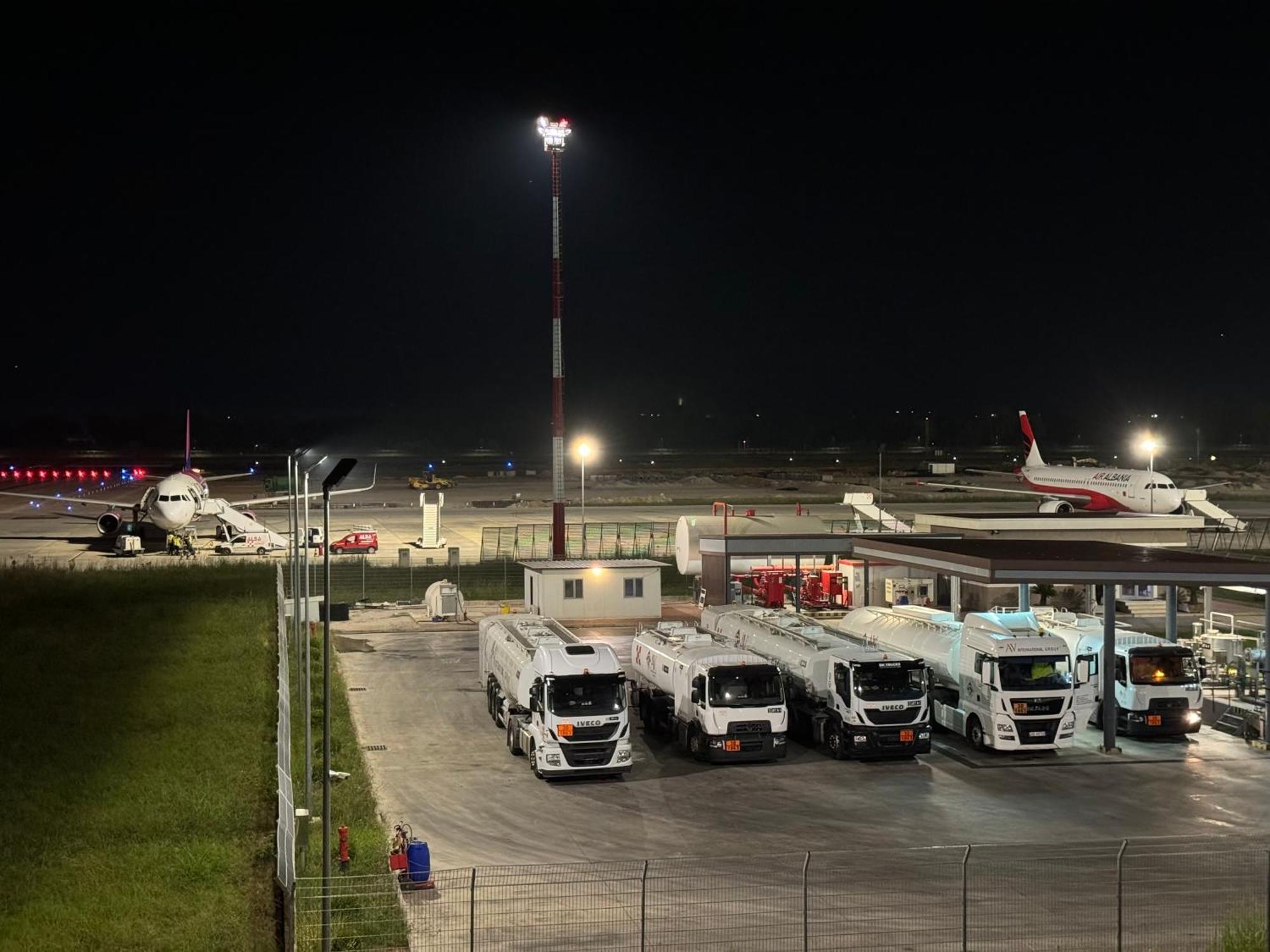 Side Airport Hotel Kruje Ngoại thất bức ảnh